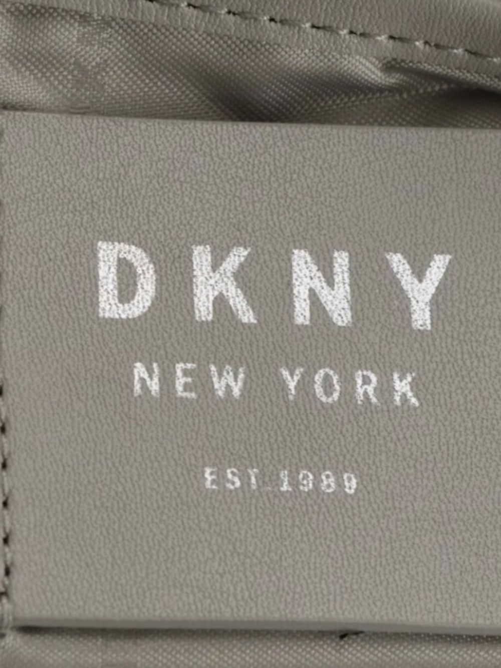 Purse - Picture 6 of 9